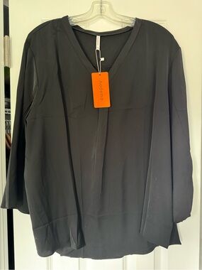 NWT Black V Neck Blouse 3XL Long Sleeve Flowy Tunic Top Plus Size